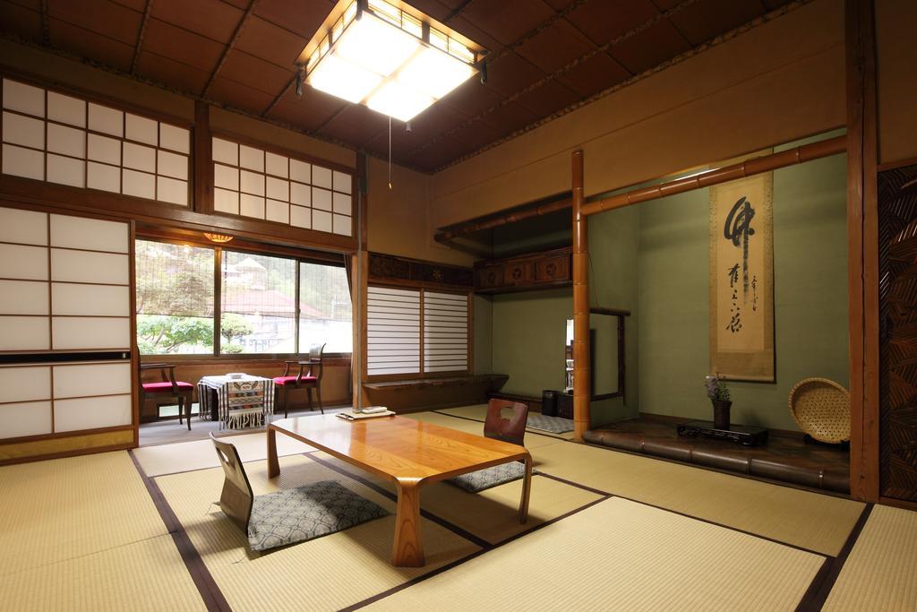 Shimizu Ryokan Yufu Buitenkant foto