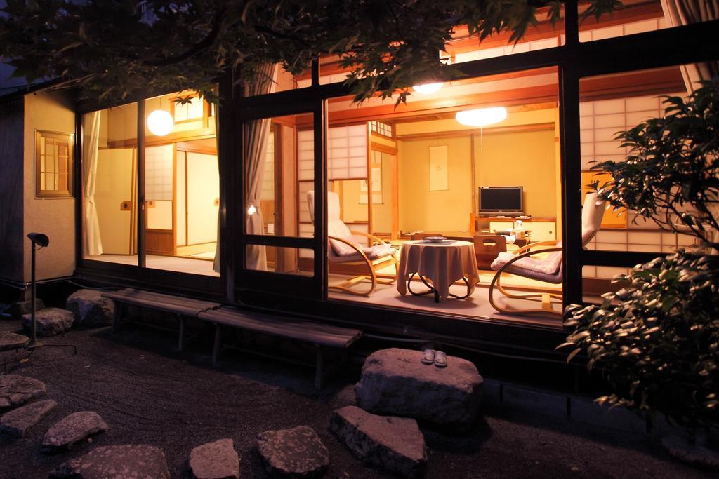 Shimizu Ryokan Yufu Buitenkant foto